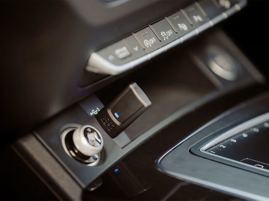 Quadlock Wireless CarPlay/Android Auto Adaptor