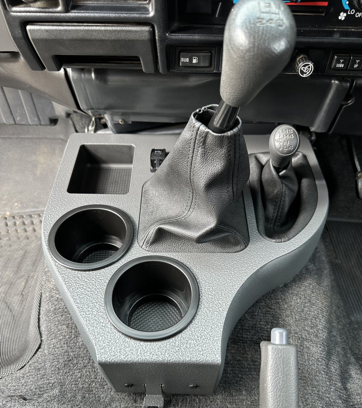Gearstick Surround Console (Old Steel Dash with Benchseat)