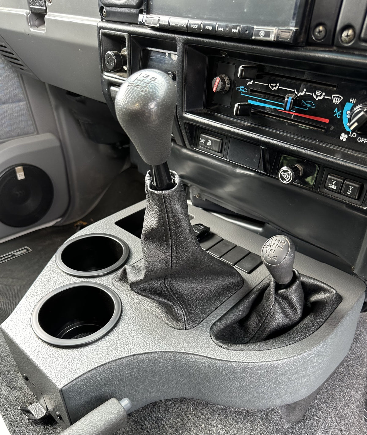 Gearstick Surround Console (Old Steel Dash with Benchseat)