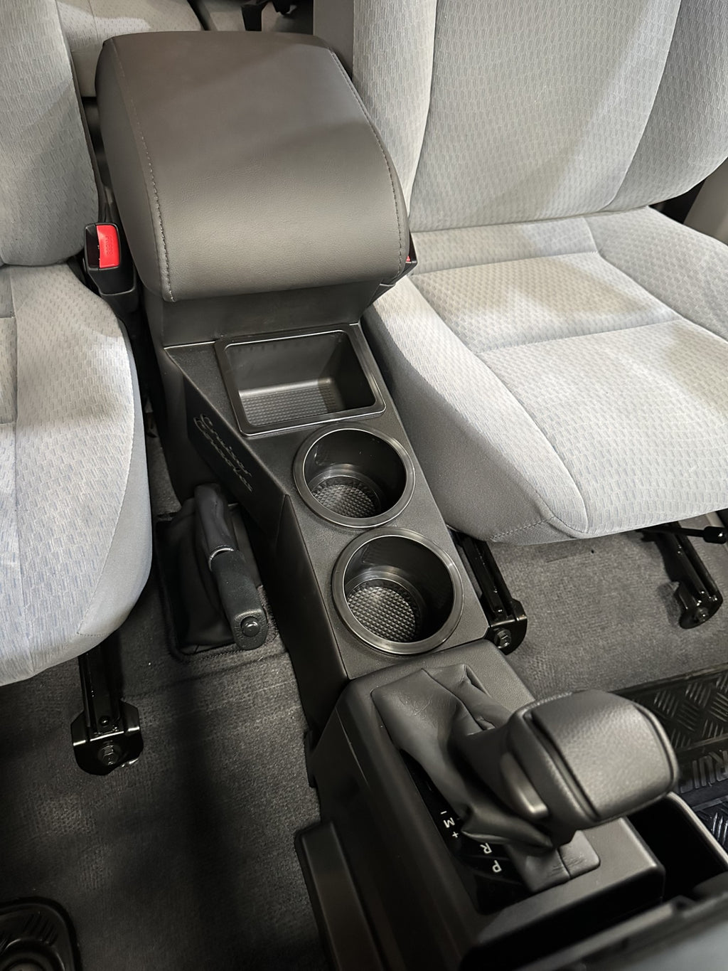GDJ70 Automatic Half Length Centre Console